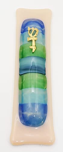 Case mezuzah evreiești de sticlă bej cu pete albastre și verzi, Iudaia creativă, cadou evreiesc pentru casă