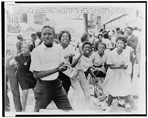 Foto: Demonstranții afro -americani marchează în centrul orașului, Birmingham, Alabama, AL, 1963
